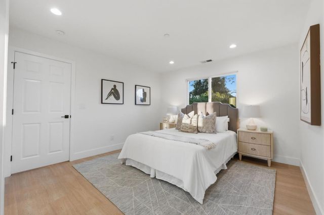401 Carroll Street, Sunnyvale, CA 94086