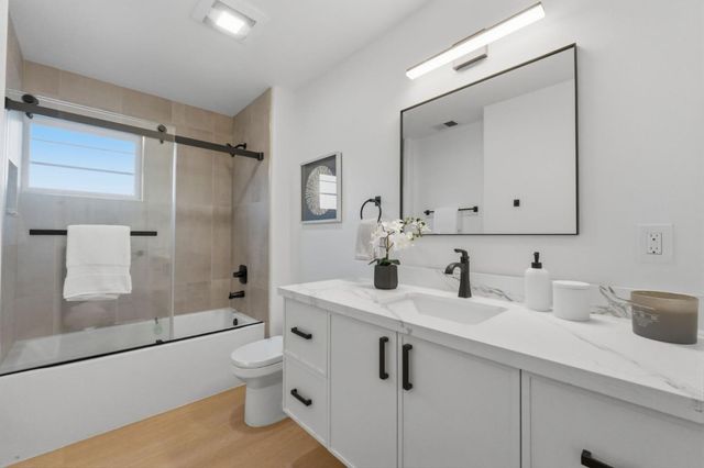 401 Carroll Street, Sunnyvale, CA 94086