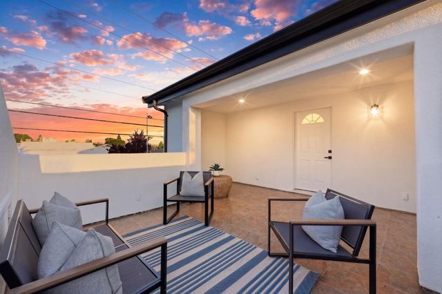 401 Carroll Street, Sunnyvale, CA 94086
