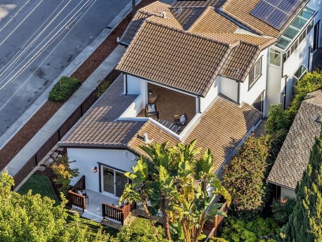 401 Carroll Street, Sunnyvale, CA 94086
