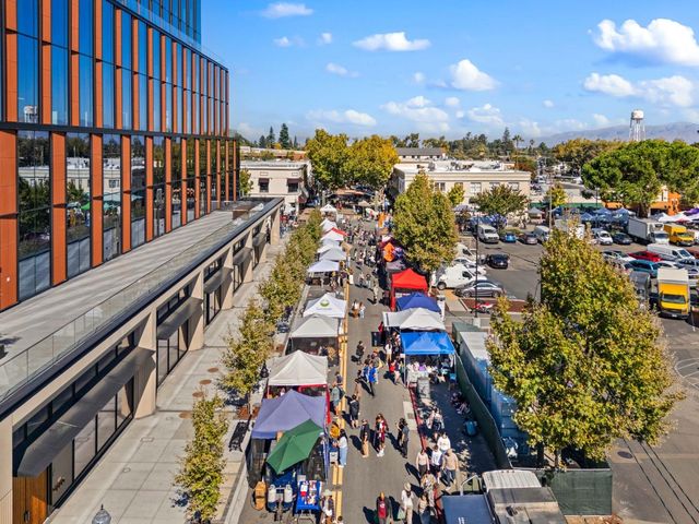 401 Carroll Street, Sunnyvale, CA 94086