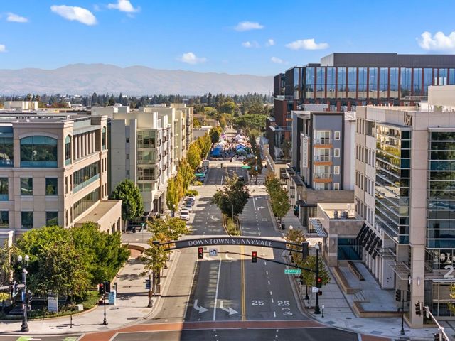 401 Carroll Street, Sunnyvale, CA 94086