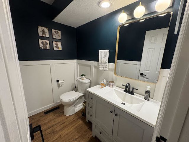 28024 230th Street, Leclaire, IA 52753
