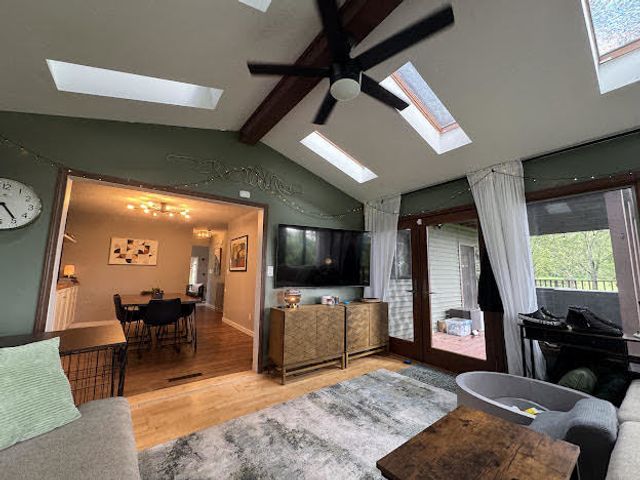 28024 230th Street, Leclaire, IA 52753