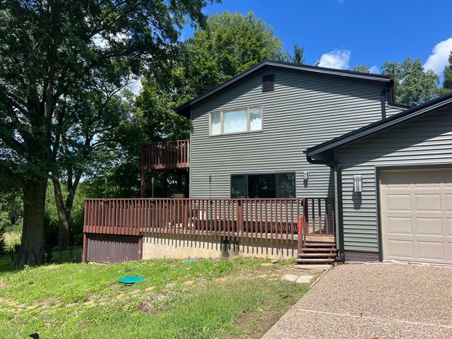28024 230th Street, Leclaire, IA 52753