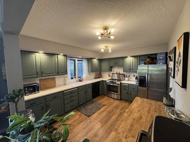 28024 230th Street, Leclaire, IA 52753