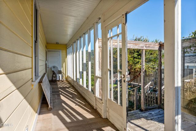 33850 East Lane, Albion, CA 95410