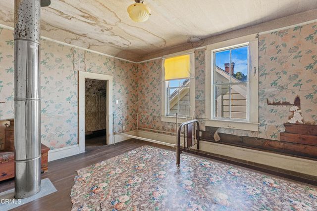 33850 East Lane, Albion, CA 95410