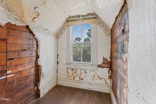 33850 East Lane, Albion, CA 95410