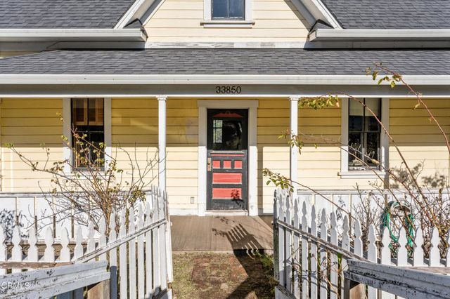 33850 East Lane, Albion, CA 95410