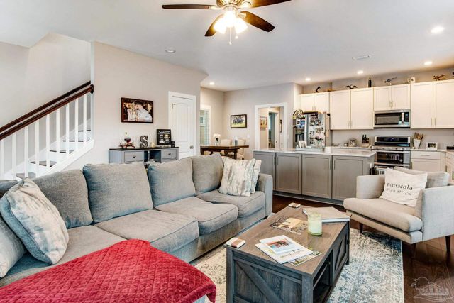 724 S N St, Pensacola, FL 32502