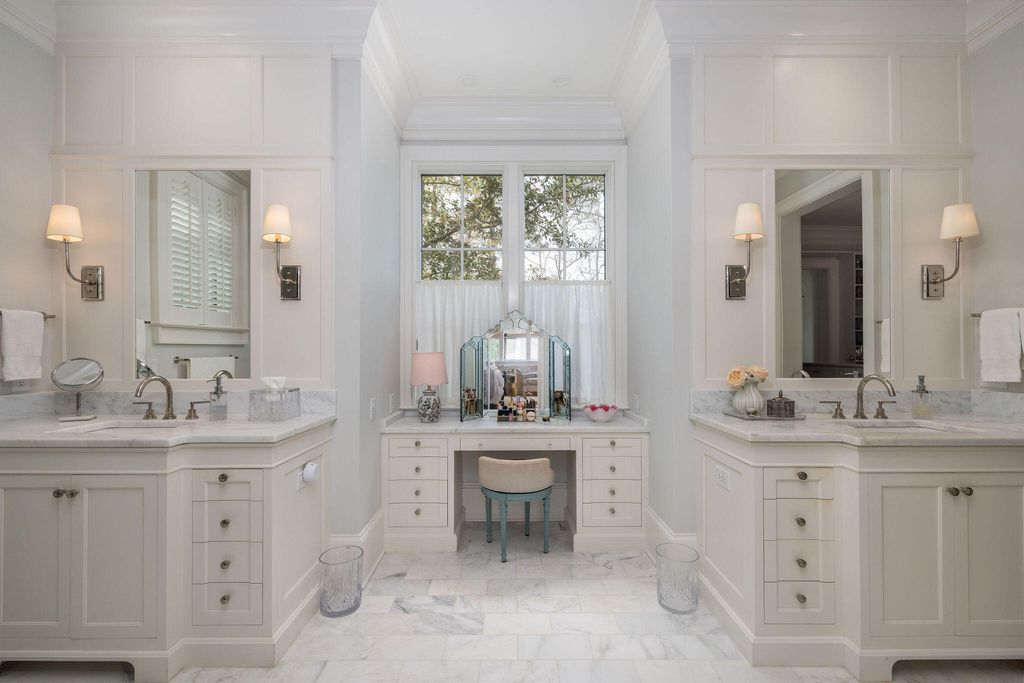 Image 44 of property listing at 48 Robert Mills Circle, Mount Pleasant, SC 29464