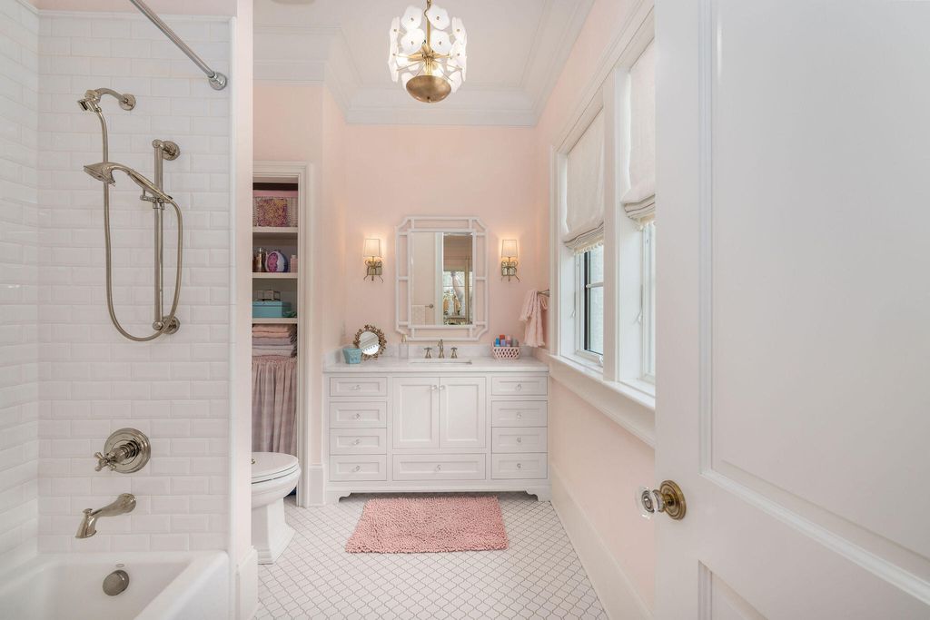 Image 57 of property listing at 48 Robert Mills Circle, Mount Pleasant, SC 29464