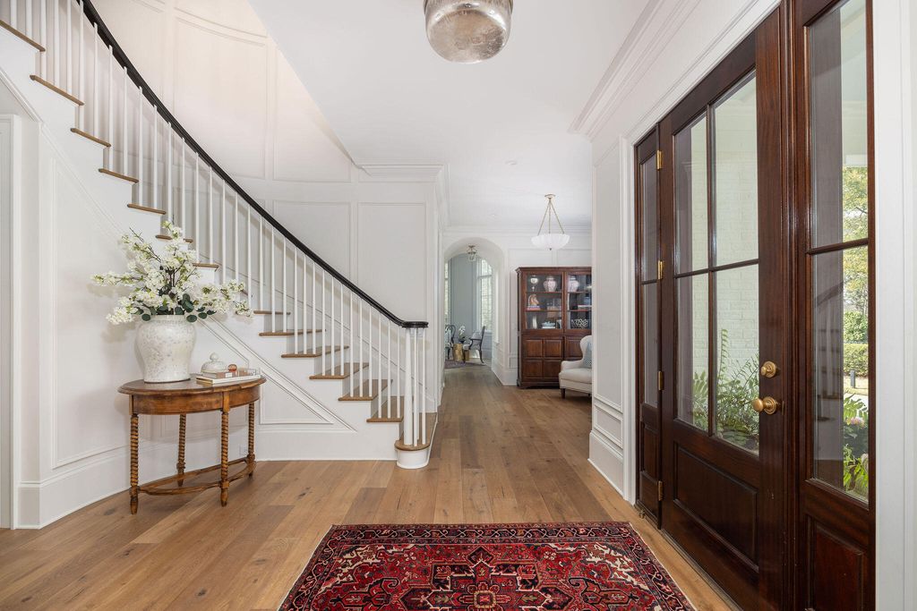 Image 7 of property listing at 48 Robert Mills Circle, Mount Pleasant, SC 29464