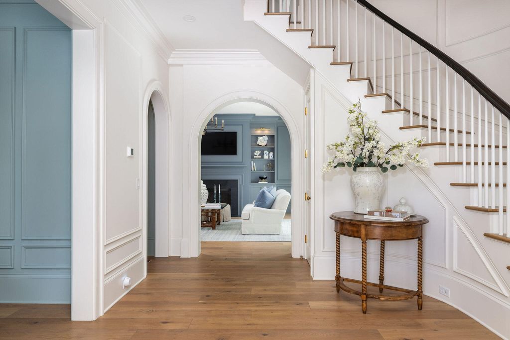 Image 9 of property listing at 48 Robert Mills Circle, Mount Pleasant, SC 29464