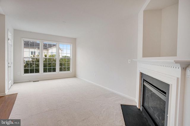 16349 FLOTSAM LN, Woodbridge, VA 22191
