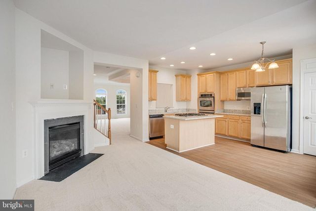 16349 FLOTSAM LN, Woodbridge, VA 22191