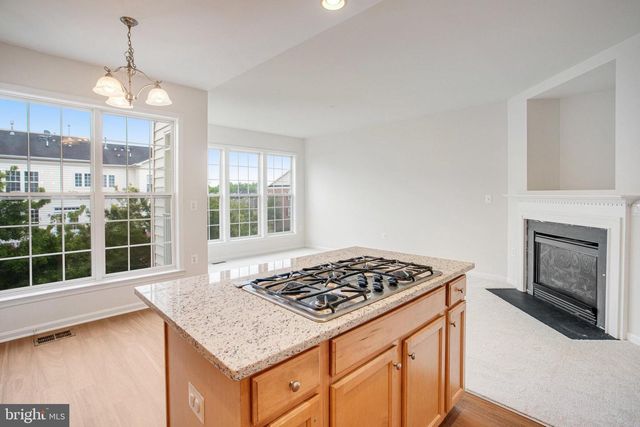 16349 FLOTSAM LN, Woodbridge, VA 22191