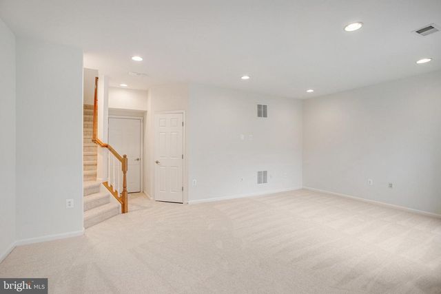 16349 FLOTSAM LN, Woodbridge, VA 22191