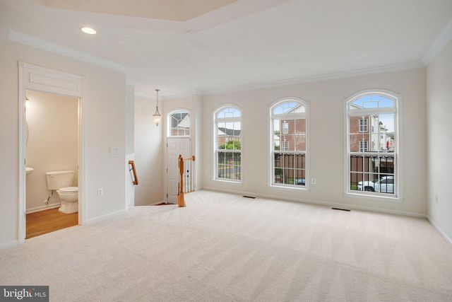 16349 FLOTSAM LN, Woodbridge, VA 22191