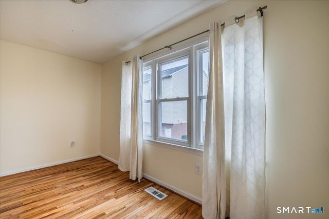 289 Broad Street 289, Bridgeport, CT 06604