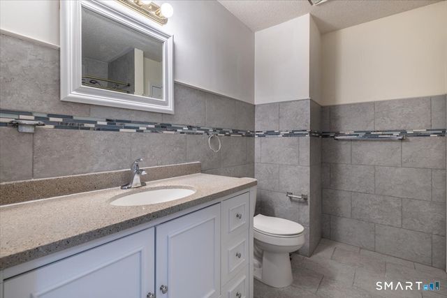 289 Broad Street 289, Bridgeport, CT 06604