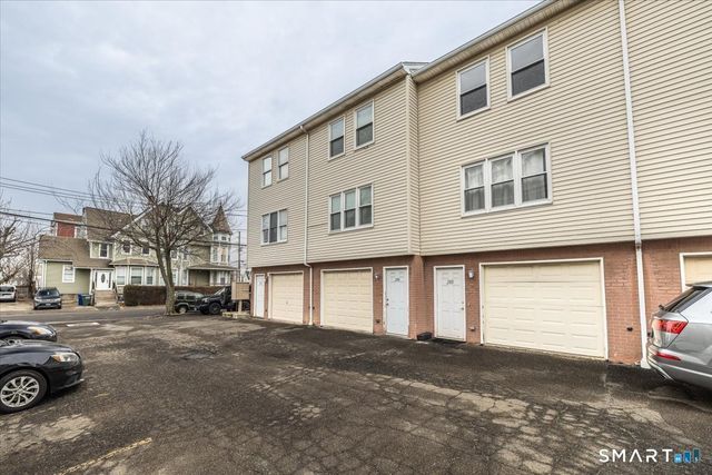 289 Broad Street 289, Bridgeport, CT 06604