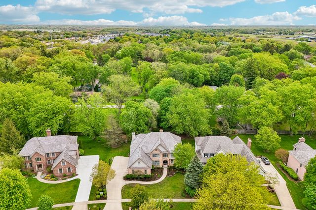 1620 Mulberry Drive, Libertyville, IL 60048