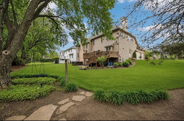 1620 Mulberry Drive, Libertyville, IL 60048