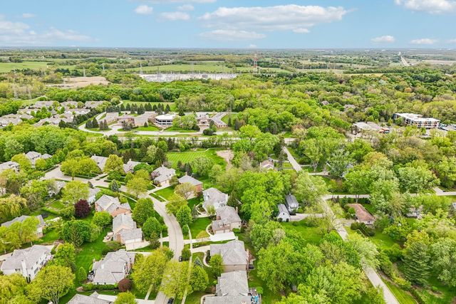 1620 Mulberry Drive, Libertyville, IL 60048