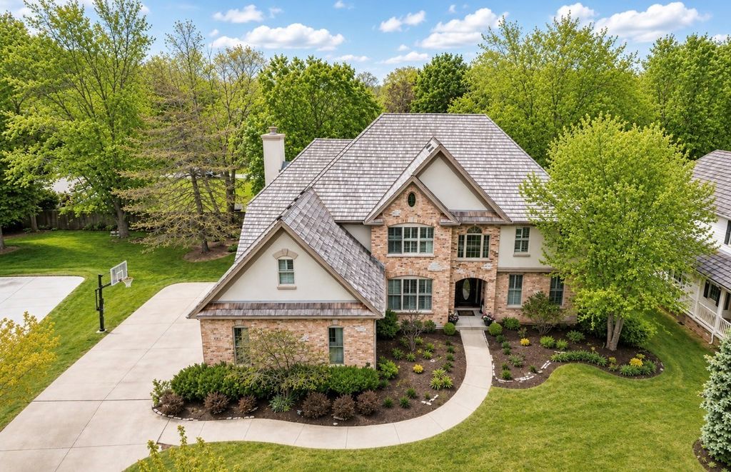 1620 Mulberry Drive, Libertyville, IL 60048