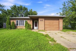 2421 Galloway, Manhattan, KS 66502