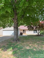11413 Vista Haven Drive, Charlotte, NC 28226