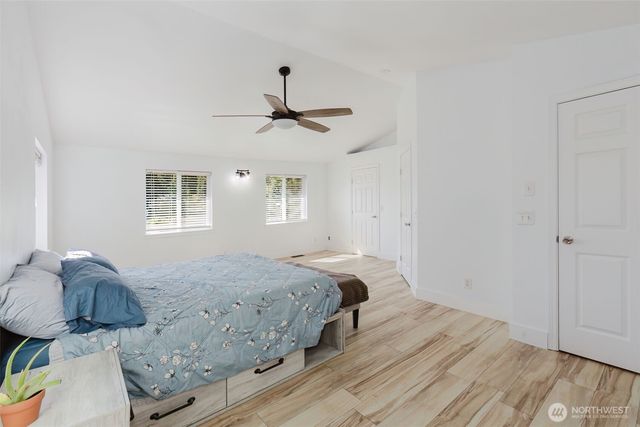 70 Tahuyeh Drive W, Bremerton, WA 98312