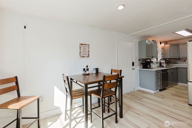 70 Tahuyeh Drive W, Bremerton, WA 98312