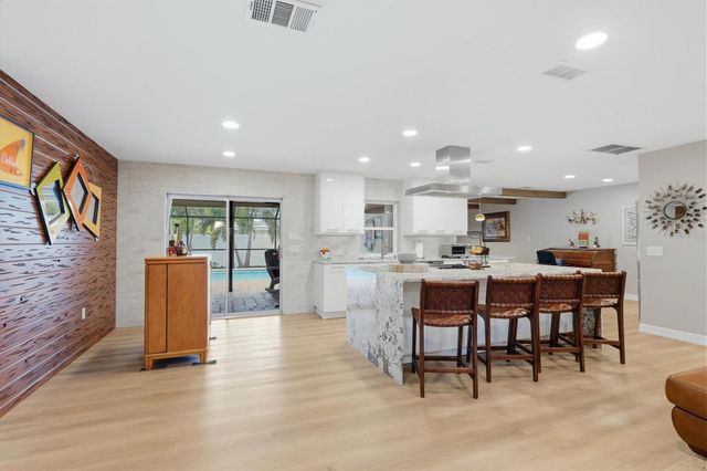 440 W GATE DRIVE, Venice, FL 34285