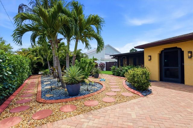 440 W GATE DRIVE, Venice, FL 34285