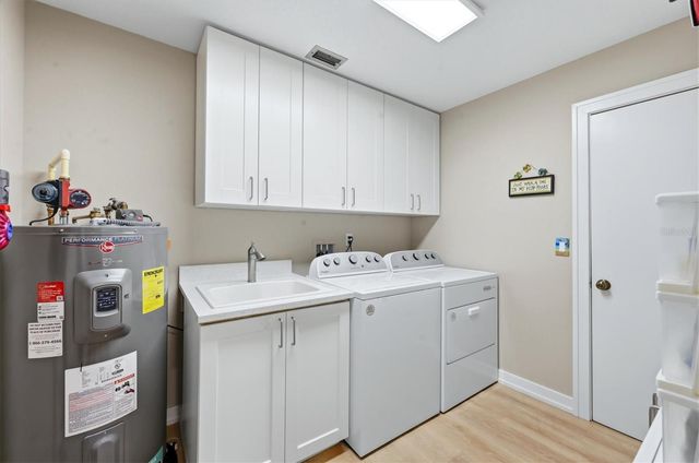 440 W GATE DRIVE, Venice, FL 34285