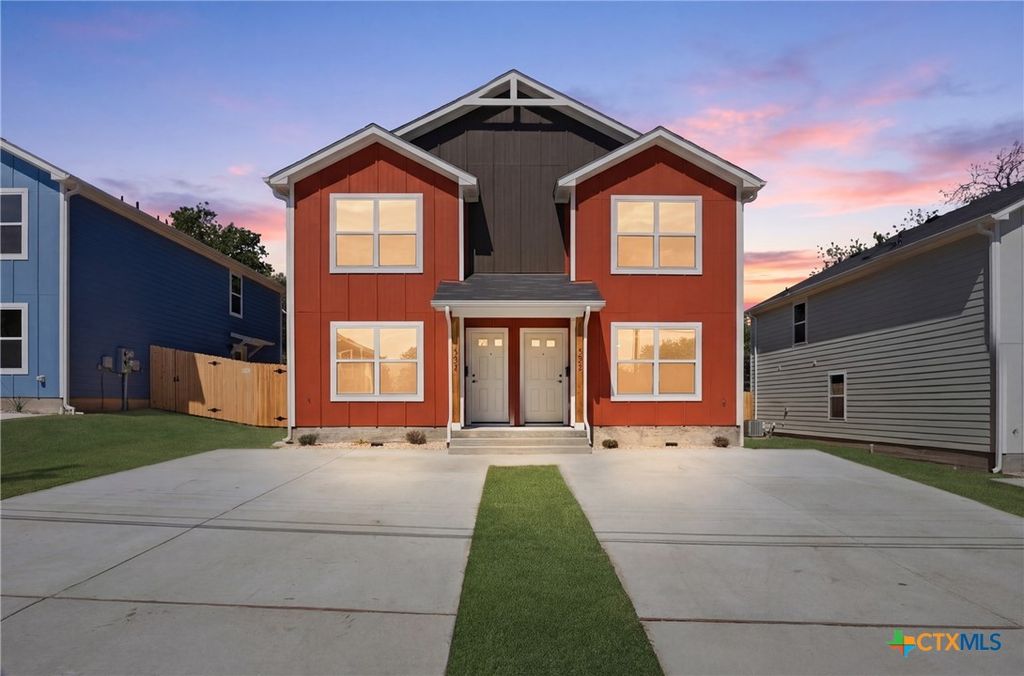 1020 S 12th Street A & B, Temple, TX 76504