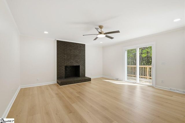 8 Overlook Court, Greenville, SC 29609