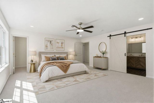8 Overlook Court, Greenville, SC 29609