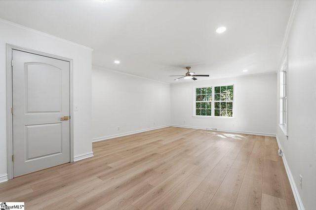 8 Overlook Court, Greenville, SC 29609