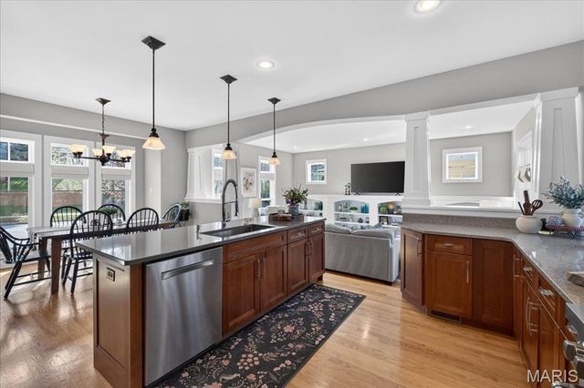 1303 Childress Avenue, St Louis, MO 63139