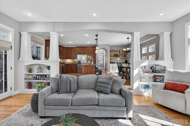 1303 Childress Avenue, St Louis, MO 63139