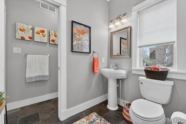 1303 Childress Avenue, St Louis, MO 63139