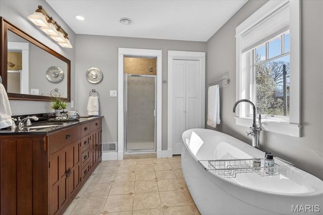 1303 Childress Avenue, St Louis, MO 63139