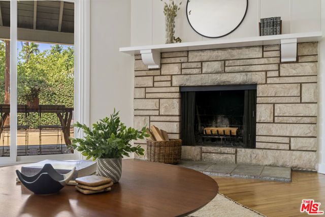 6945 Cedros Avenue, Los Angeles, CA 91405
