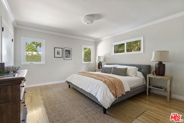 6945 Cedros Avenue, Los Angeles, CA 91405