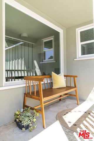 6945 Cedros Avenue, Los Angeles, CA 91405