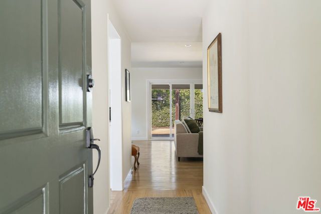 6945 Cedros Avenue, Los Angeles, CA 91405